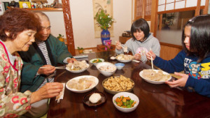 奄美のソウルフード「ウワンフネヤセ（塩豚肉と野菜の煮物）」