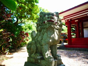 加計呂麻島西阿室、厳島神社の狛犬