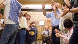 Enjoy island folk songs and cuisine at Gintei (吟亭), the place-to-be at night on Amami!