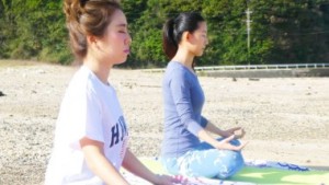 【奄美×ビーチヨガのススメ】島ヨガ体験で感じた奄美の広大な自然と澄んだ空気