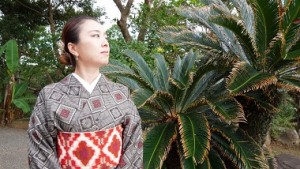 そうだ！奄美大島で「本場奄美大島紬 着付体験」をしよう！！　※現在、着付け体験は行っておりません。
